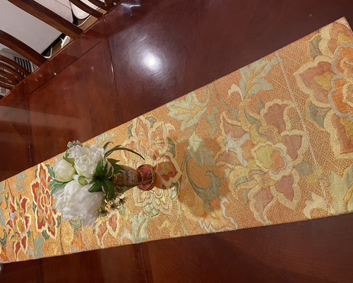 2044 豪華一点物 キラキラ輝く帯から作った正絹テーブルランナー