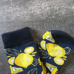 レモン柄ユニセックス靴下❤️スケーターソックス グラフィックポップアート プレゼントプチギフト 北欧デザイン刺繍果物檸檬 5枚目の画像