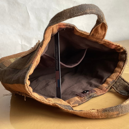 ランダム染めの柿渋染めパッチワークバック (2) トートバッグ ひだまり