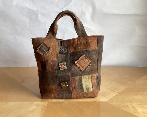 柿渋染め × 刺し子のパッチワークバッグ　コンパクトなトート　ハンドメイド 柿渋染めのパッチワークのトートバッグ (1) トートバッグ ひだまり