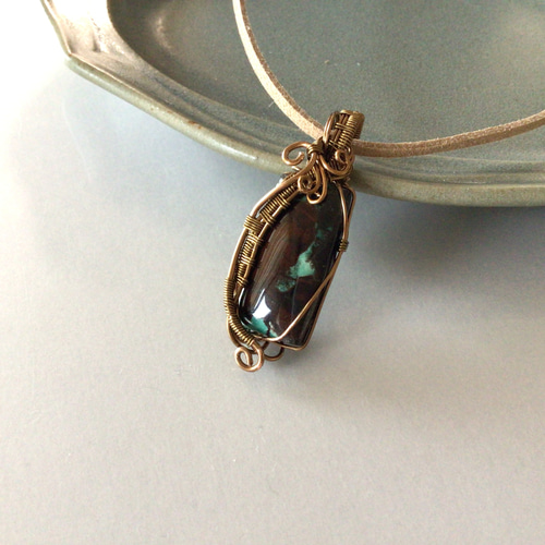 ブルーオパライズドペトリファイドウッド（珪化木） ネックレス