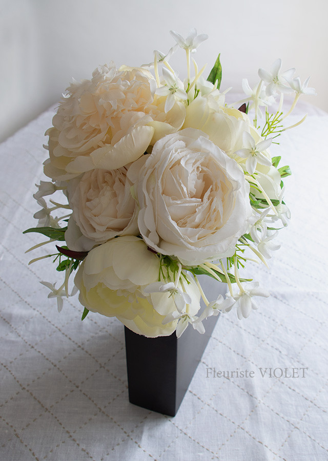 【ブーケ アレンジメント】シャンパンカラーローズとホワイトピオニー,ジャスミンのアートフラワーブーケ  造花