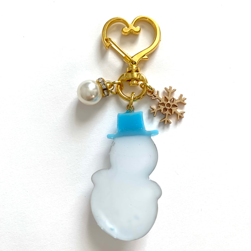 ハンドメイド ハートを抱える雪だるま キーホルダー 雪だるまの