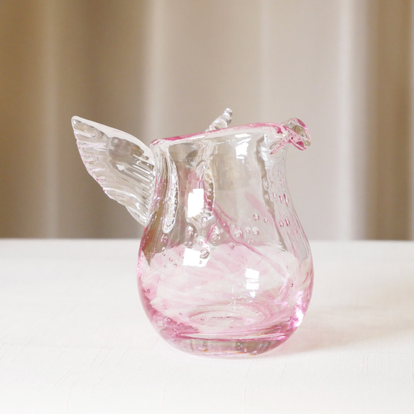 新款粉紅水罐（附羽毛） 透明粉紅連體嘴 第2張的照片