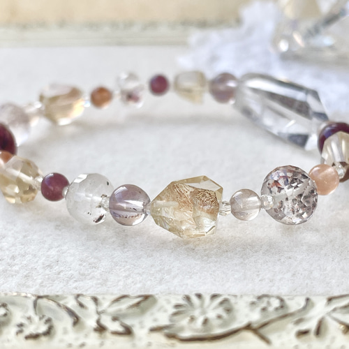 ファイヤークォーツ　レピドクロサイトインクォーツ　　サンストーン　デザインブレス ファイヤークォーツレピドクロサイトインクォーツサンストーンデザイン