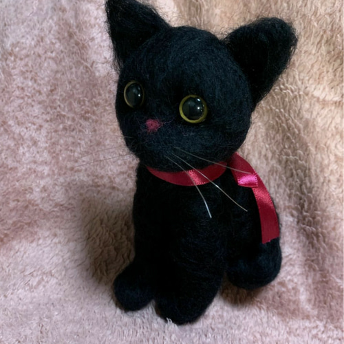 注文製作】羊毛フェルトハンドメイド黒猫ちゃん 羊毛フェルト 注文製作】羊毛フェルトハンドメイド黒猫ちゃん 羊毛フェルト