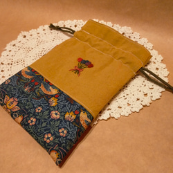 花束のオトナ刺繍巾着ポーチ 8枚目の画像