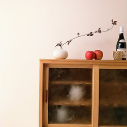 桐 と レトロガラス の 食器棚 4枚目の画像