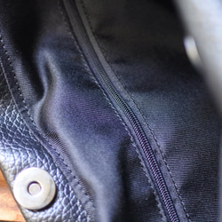 ★ヴィーガンレザーひらひらトートバッグ黒 / 黒トートバッグ / 10枚目の画像