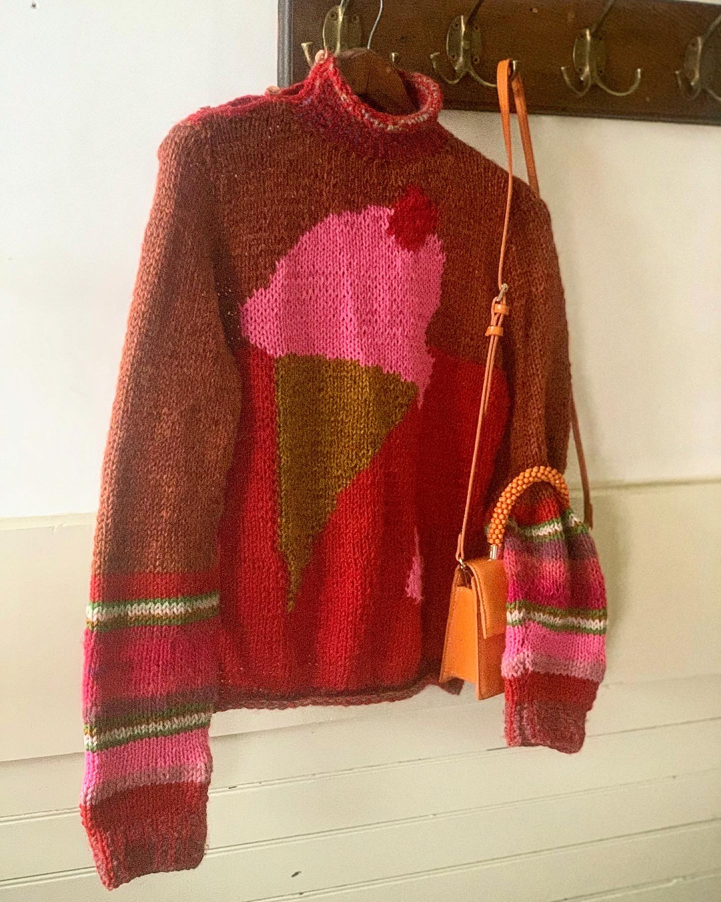 アイスクリームのレトロセーター　レディースMサイズ　プルオーバーニット・セーター