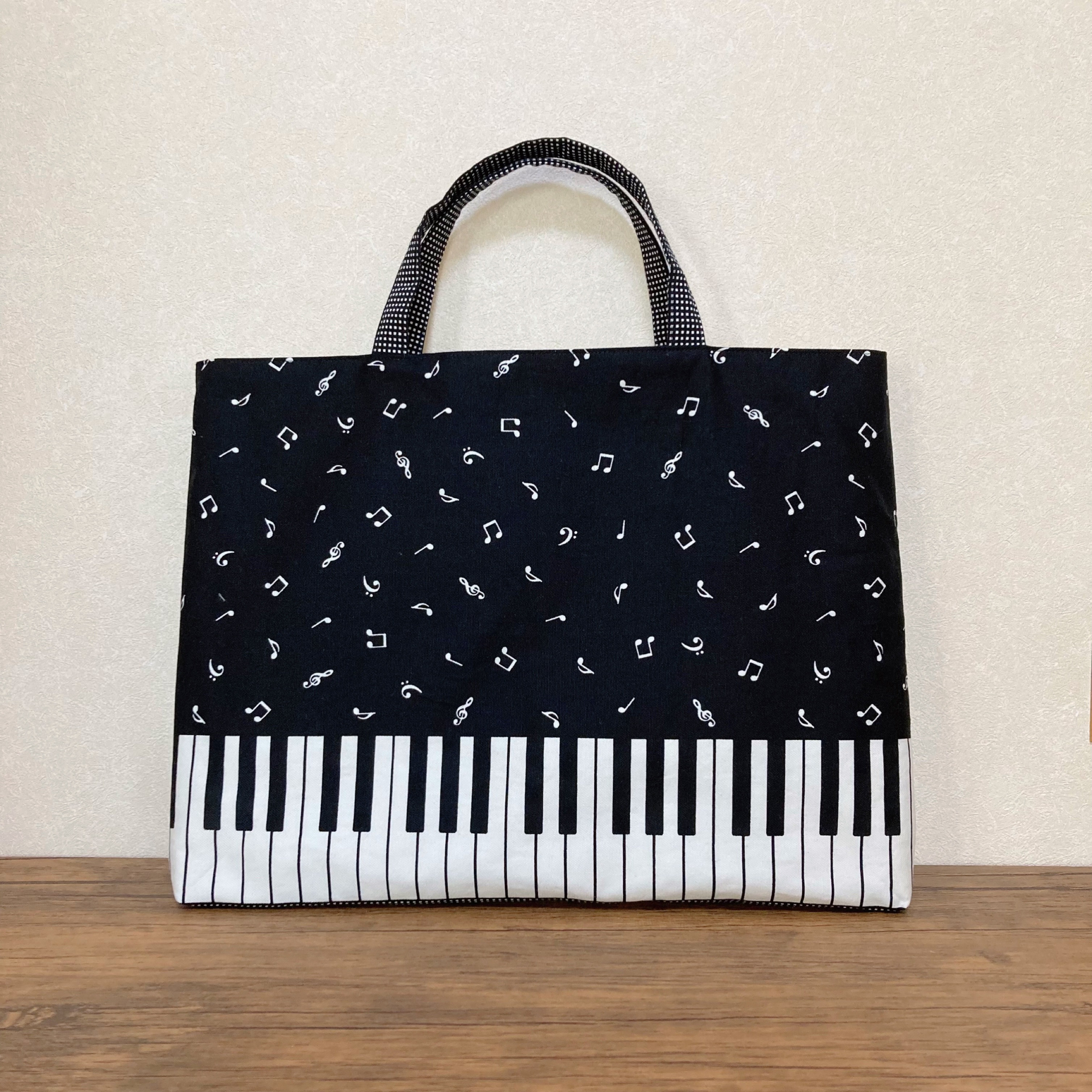 日本初の ！お嬢様ピアノレッスンバック 【2】【8】♡REI♡ 鍵盤 園バッグ 手提げ・レッスンバッグ・入園グッズ