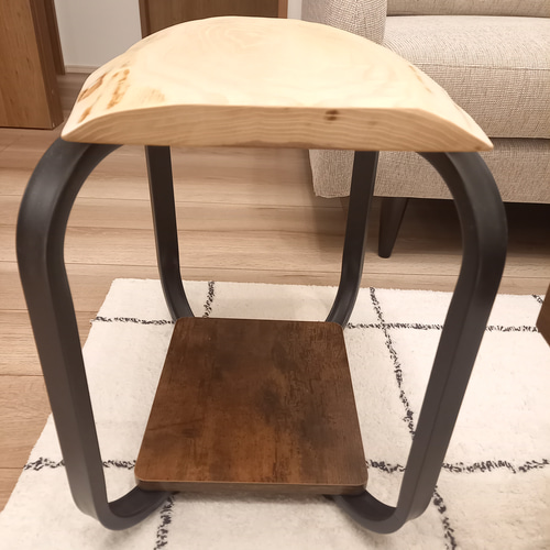 サイドテーブル ナイトテーブル 無垢材 イチイ 一枚板