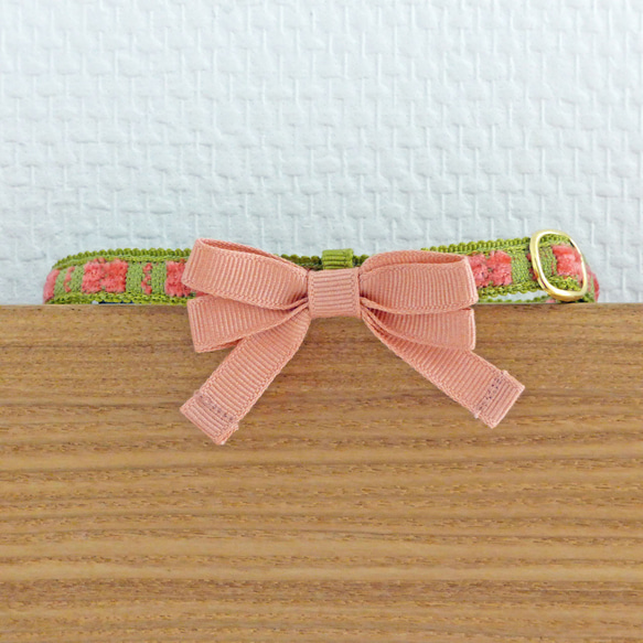 猫の首輪　シェニールリボン　グリーン×ピンク 1枚目の画像