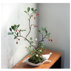 ✿【 粘土置物 】「小さな森の洋風盆栽」岩苔上のサクランボ風果樹と