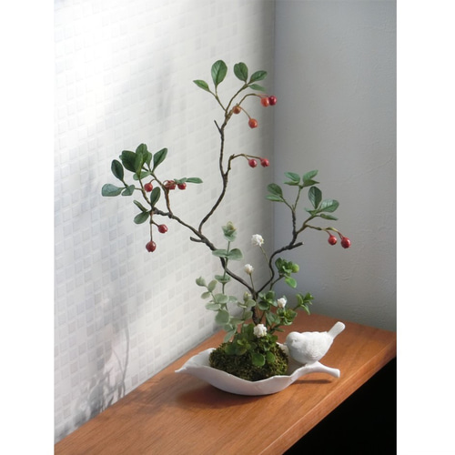 ✿【 粘土置物 】「小さな森の洋風盆栽」岩苔上のサクランボ風果樹と