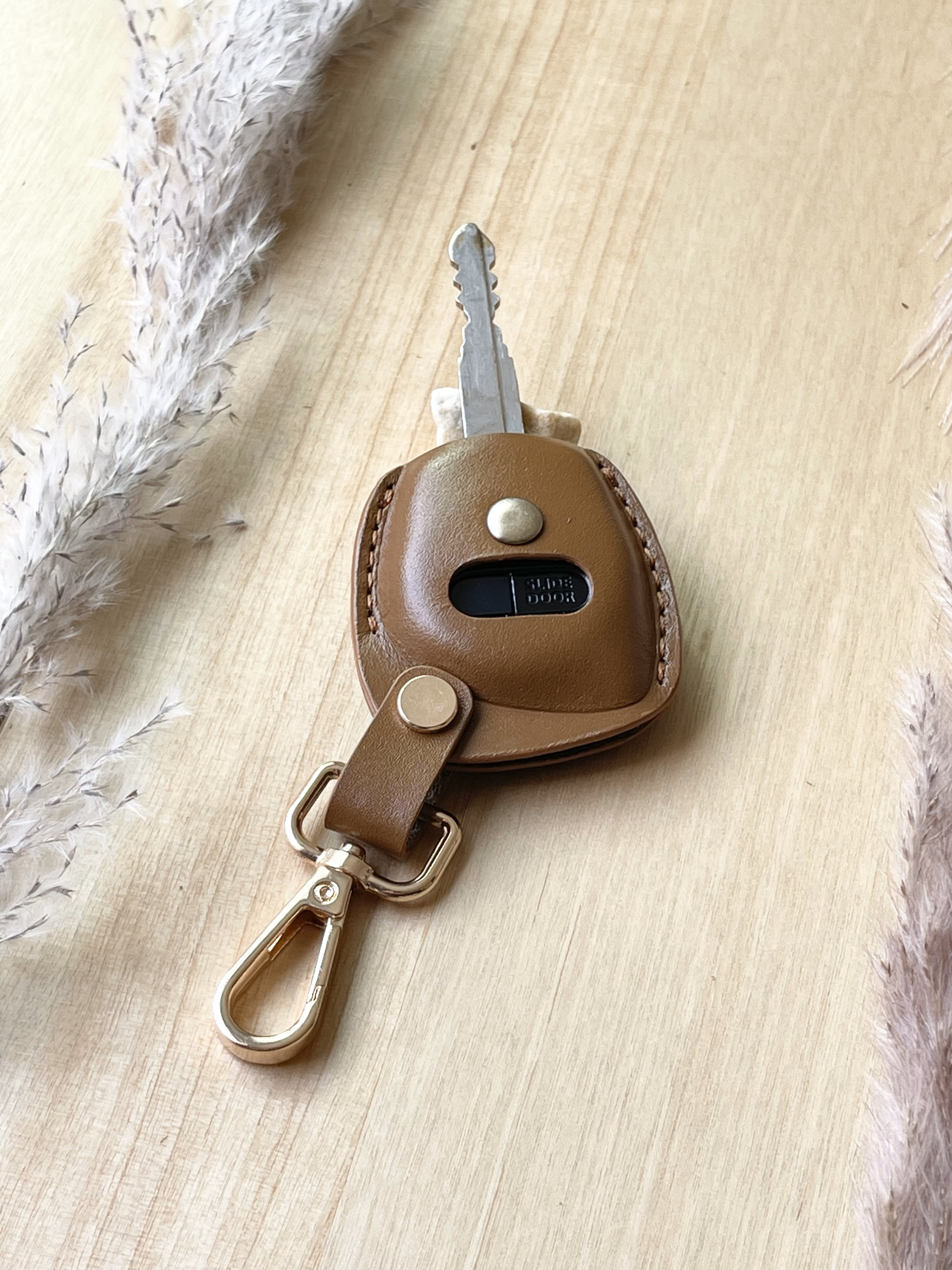 選べる革とステッチと金具】 スマートキーケース スズキ