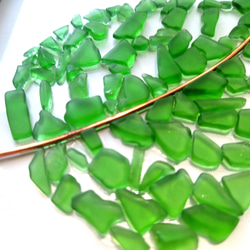 緑の葉っぱ　シーグラス　ガラスアート　環境に優しい　リサイクルグラス　インテリア雑貨　棚の飾り　玄関　置物　送料無料 4枚目の画像