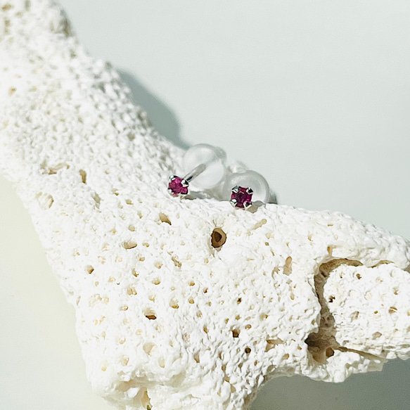 k14WGルビーピアス K14WG 】ルビーピアス 1.6mm ピアス（スタッド・一粒） colorfeel