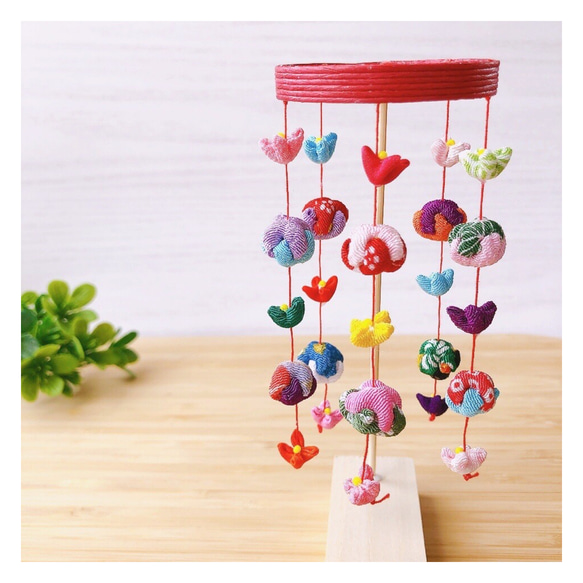 ラスト1点！［受注制作］お雛様に♪小さな可愛い吊るし飾り♡くくり花とくくり玉　お雛様　吊るし雛 5枚目の画像