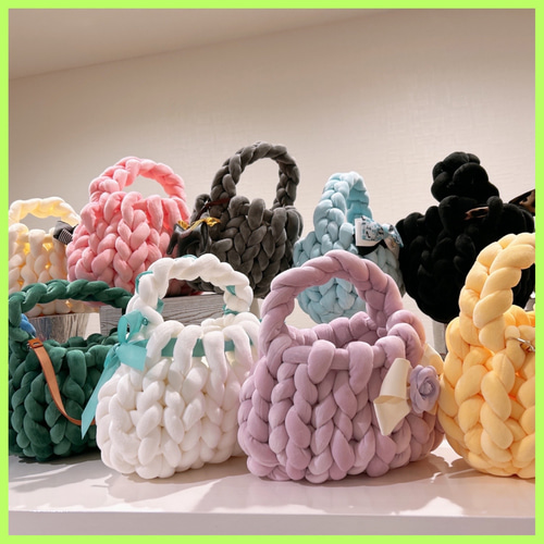 ゆ*ら様 コヤンイサムチョン　ハンドメイド　ギャザーバッグ　マンドゥちゃん　ホワ ゆ*ら様 コヤンイサムチョン ハンドメイド ギャザーバッグ マンドゥ