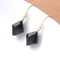 Kaya　14kgf ブルーオニキス ピアス Supple（ロンドンブルートパーズピアス）14kgf | M'skyy