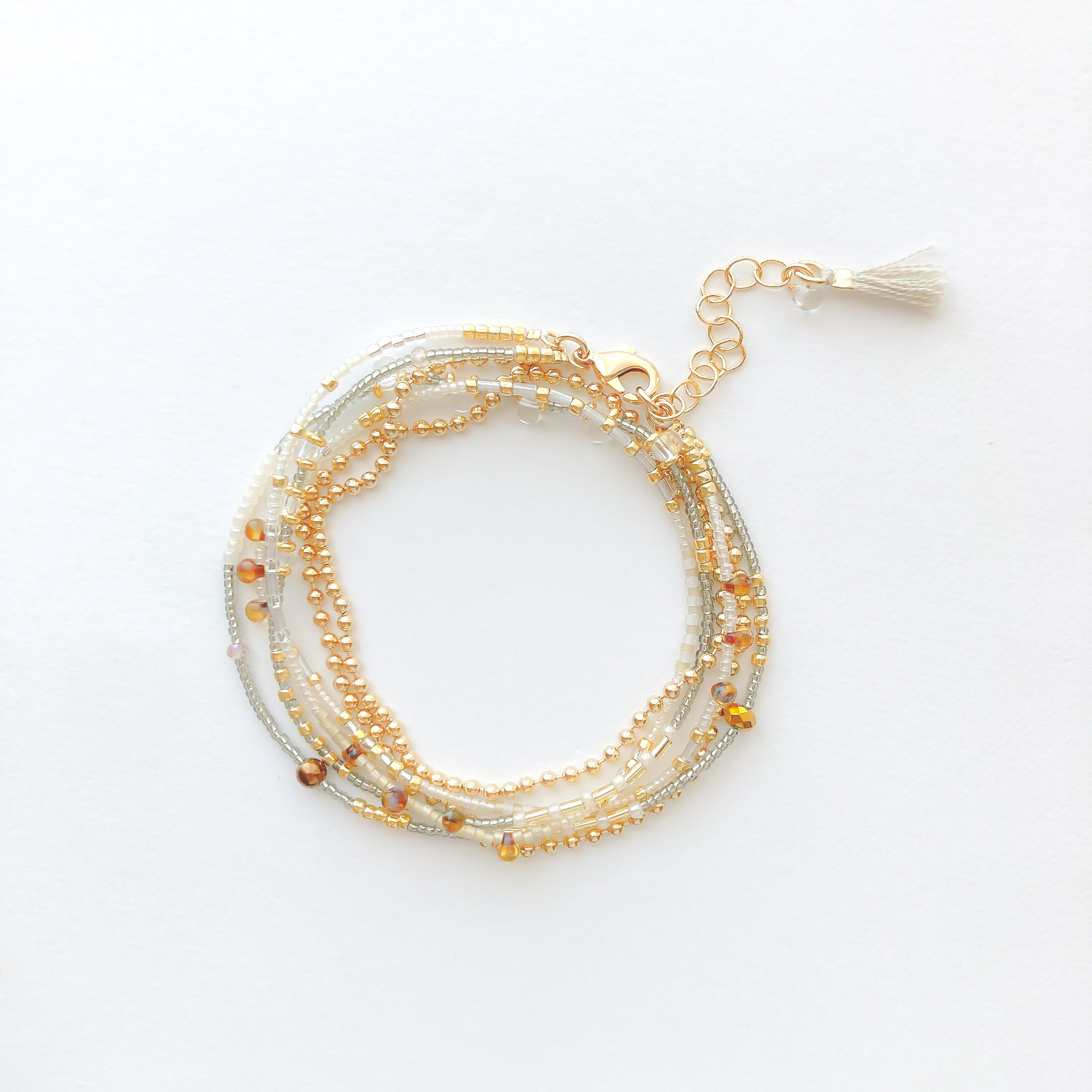 3連 NECKLACE:「Khom Loi」festival