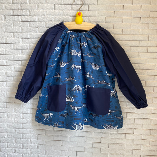 入園入学、通園通学グッズ＊恐竜柄＊スモック100cm〜120cm 子供服 COCO