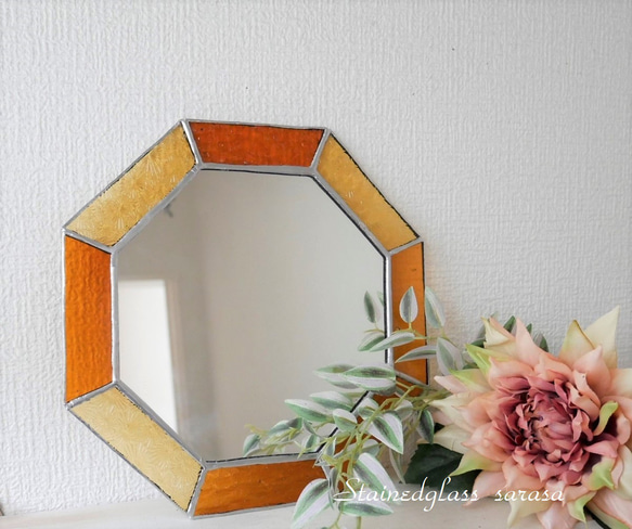 ✴︎:.。.ベージュの八角形鏡♪ （size20/max22）ステンドグラス