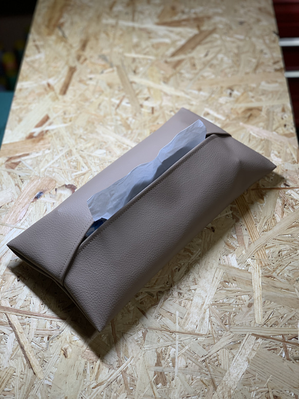 レザー製ティッシュカバー "beige" 1枚目の画像