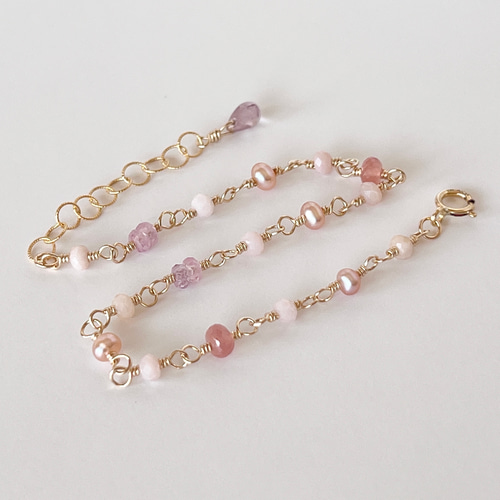 桜カラーのブレスレット ブレスレット chicolo 通販 15348534