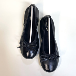 便攜2色琺瑯合成革芭蕾舞鞋（附收納袋）22.0cm至25.5cm 第4張的照片