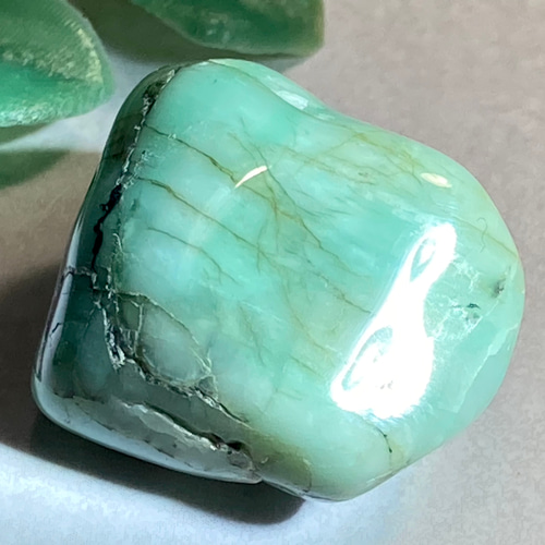 浮気封じ】エメラルド 原石 タンブル 天然石 東洋占星術師の娘  