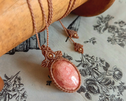 天然石マクラメペンダント インカローズ PN259 ネックレス・ペンダント