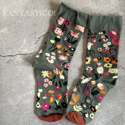 お得な2足セット♪レディース靴下❤️スケーターソックス グラフィックアート北欧柄鳥さんとお花柄 プレゼントプチギフト 3枚目の画像