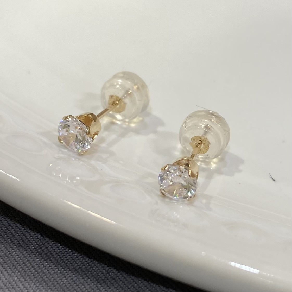 【K14 GOLD】14金 4mm 立爪 キュービックジルコニア   ピアス 14KP2 (4月誕生石）