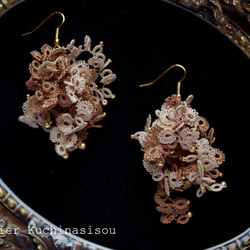 蓬鬆梭織蕾絲耳環&lt;摩卡棕&gt; 第5張的照片
