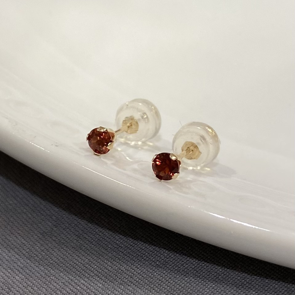 【K14 GOLD】14金 3mm 立爪 ガーネット  ピアス 14KP3 (1月誕生石）
