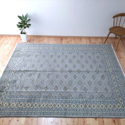 WBC決勝ラウンド進出記念】手織り絨毯 軽くて畳める手織りラグ