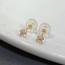 【K14 GOLD】14金 3mm 立爪 ローズクオーツ  ピアス  14KP６  (10月誕生石） 1枚目の画像