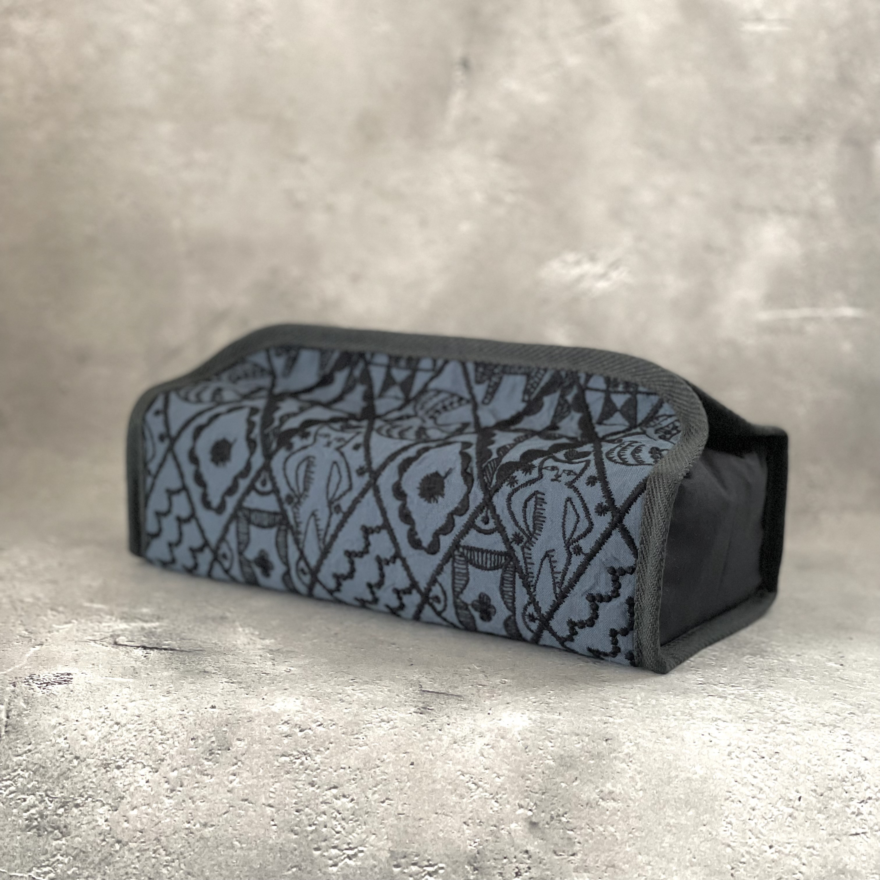 深型⚮̈ミナペルホネン　symphony black  ティッシュケース