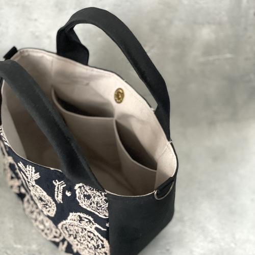 ⚮̈ミナペルホネン home circle navy まる底バッグ トートバッグ