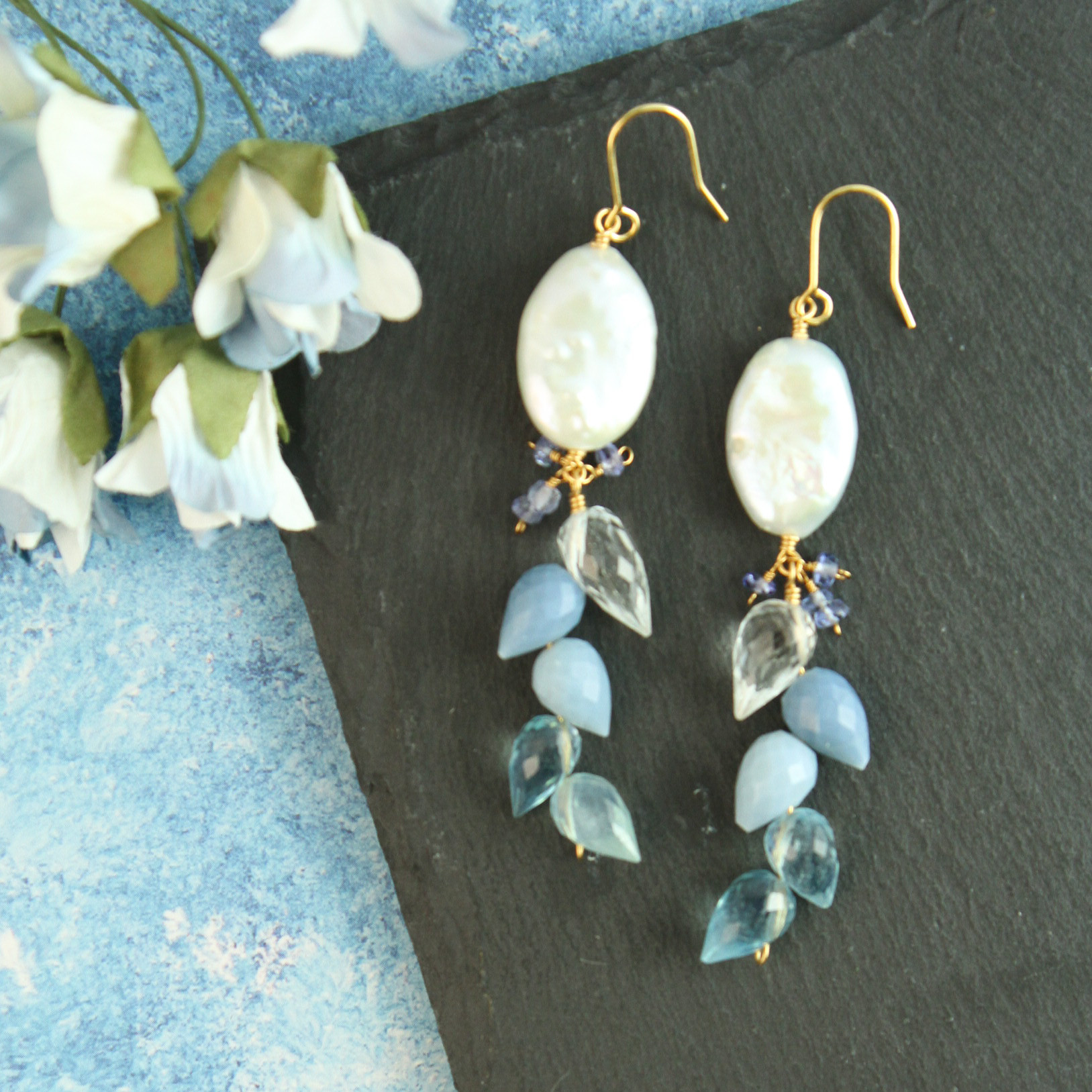 【3月誕生石】アクアマリン　ブルーオパール　淡水パール　ロング耳飾り