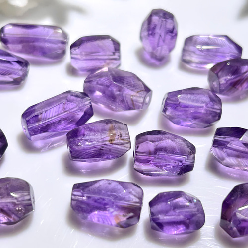 12ｍｍ ２個 ファントムアメジスト（スモーキーアメジスト） タンブルカット 天然石 カット ラベンダーアメジスト 天然石 GemStone  じぇむすとーん 通販｜Creema(クリーマ) 15350453