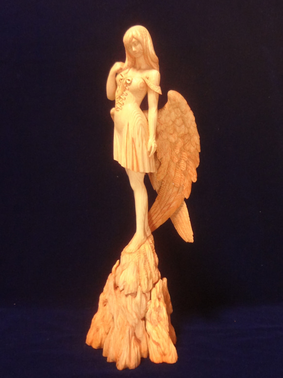 木彫刻 アート 『 静謐の天使 』　木彫刻 アート　芸術 アート 女性 ハンドメイド  手彫り　エンジェル 彫刻 6枚目の画像