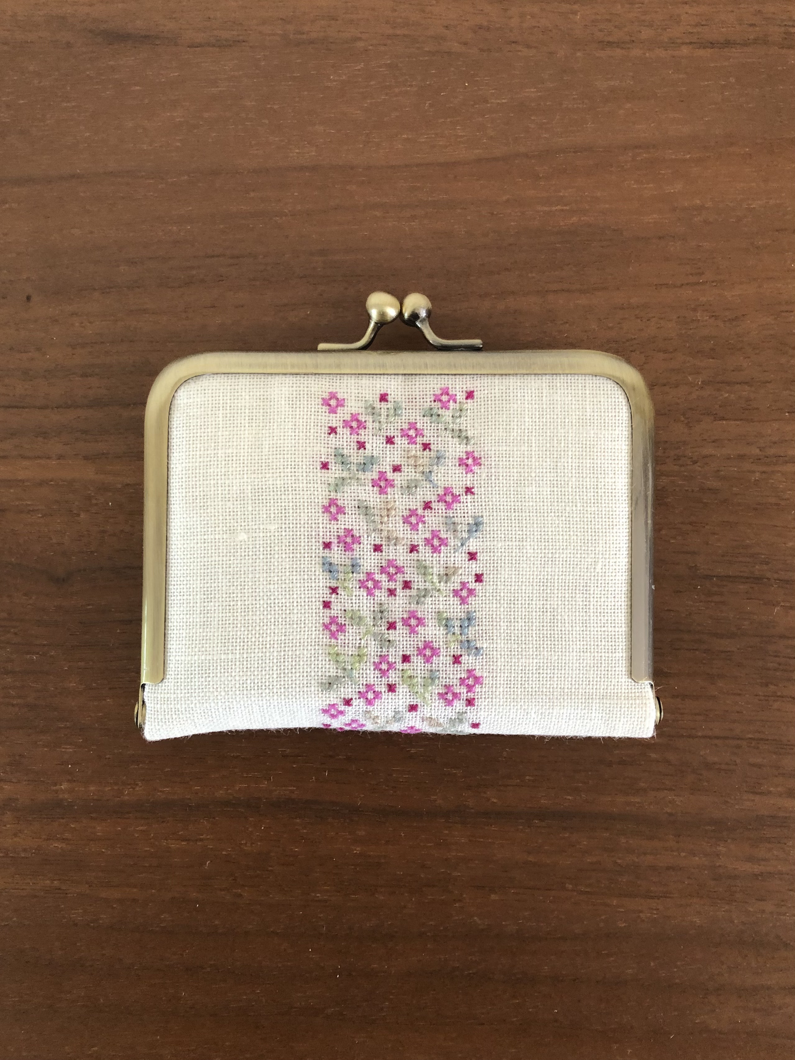 がま口 ソーイングセット ニードルブック 刺繍 小花柄 桜色