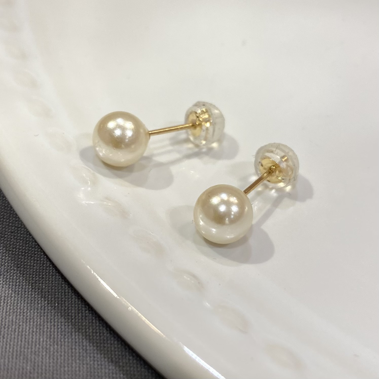 K18 18金　シェル　カメオ　花　パール　真珠　ピアス　PE-050　ゴールド K18 18金シェルカメオ花パール真珠ピアスPE-050ゴールド