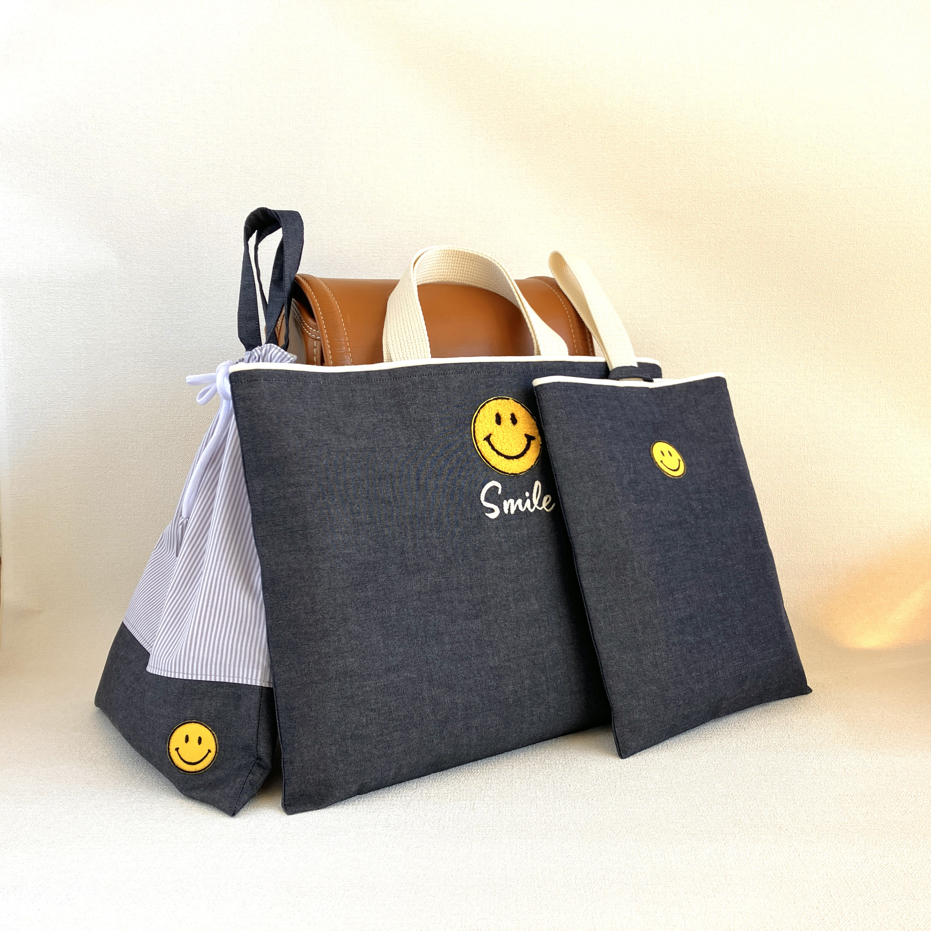お着替え袋 お弁当コップ袋 刺繍 ハンドメイド 上履き入れ リボン 絵本バッグ