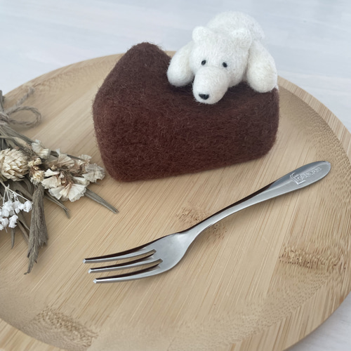 ガトーショコラでお昼寝くまさん 羊毛フェルト もちごめ 通販 15351577