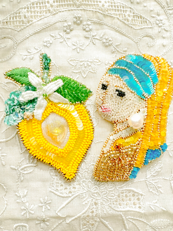 現在受注製作★真珠の耳飾りの少女　オートクチュール刺繍ブローチ 7枚目の画像