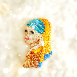 現在受注製作★真珠の耳飾りの少女　オートクチュール刺繍ブローチ 1枚目の画像